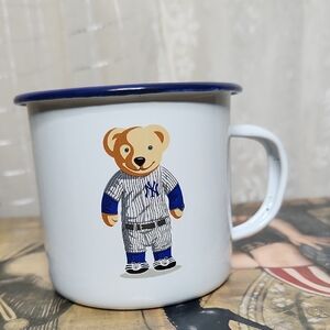 NIB collectible New York Yankees Oris Bear mug